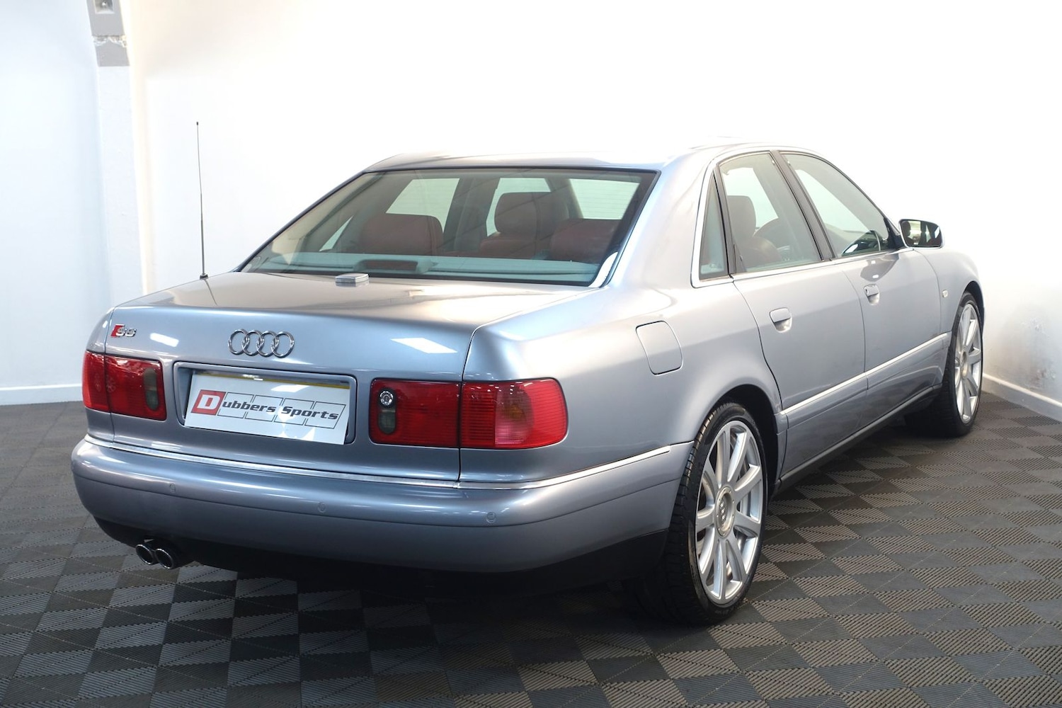 Used Audi S8 2003 for sale - 77102686: Photo 77