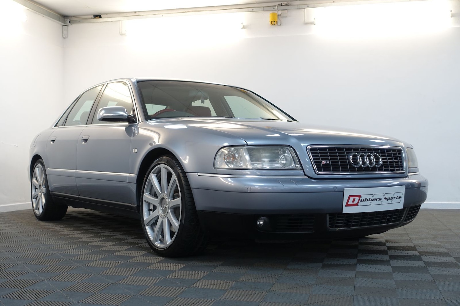 Used Audi S8 2003 for sale - 77102686: Photo 94