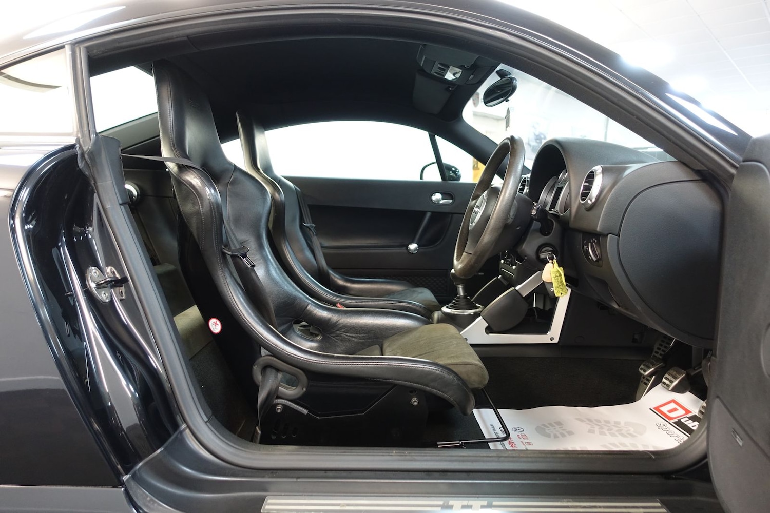 Used Audi TT 2005 for sale - 77102694: Photo 15