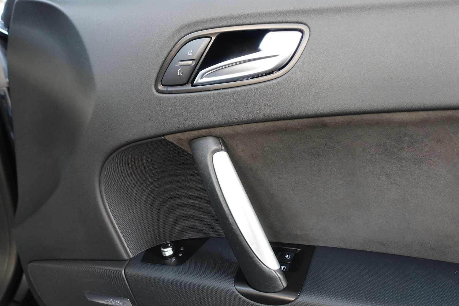 Used Audi TT 2012 for sale - 76888991: Photo 28