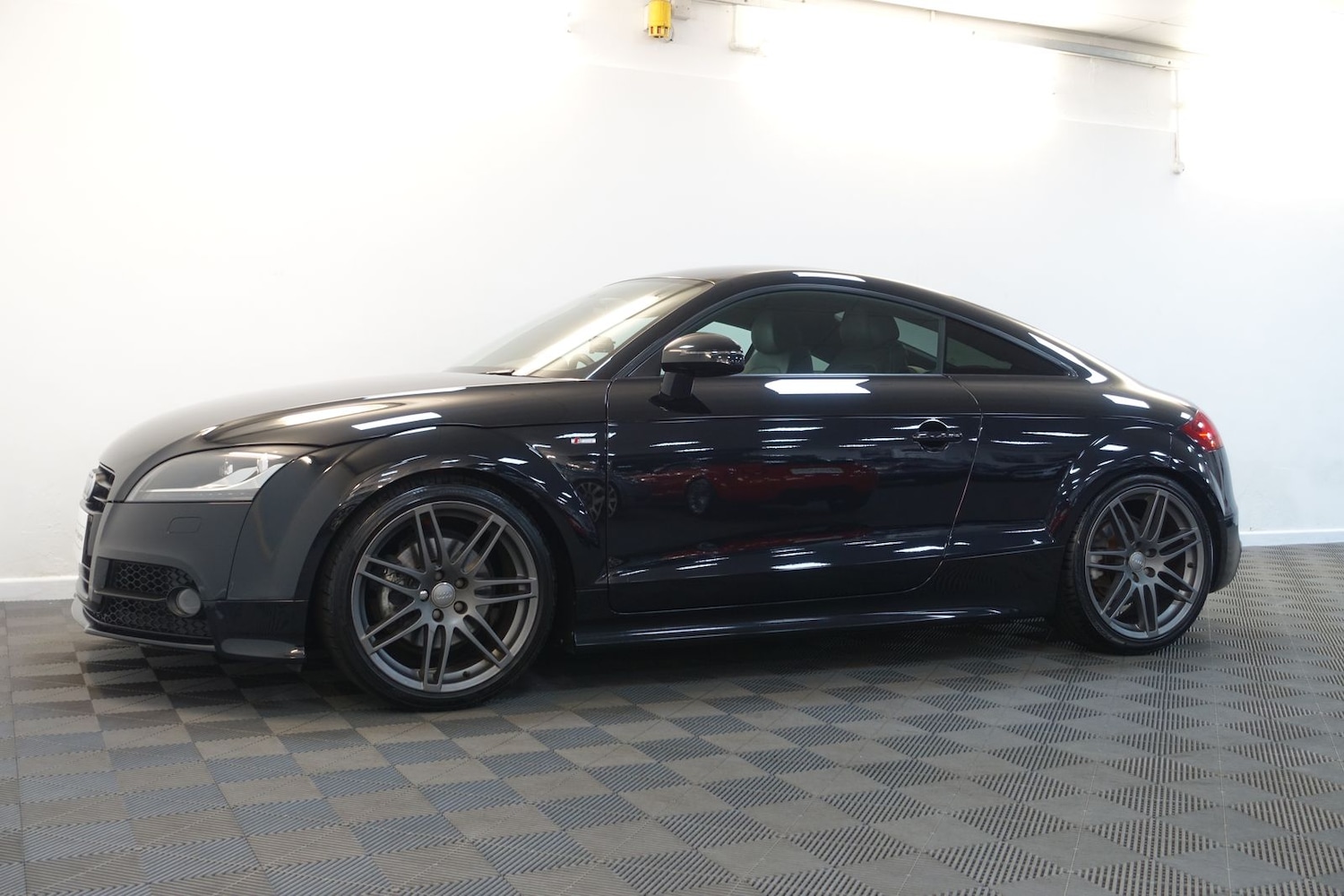 Used Audi TT 2012 for sale - 76888991: Photo 4