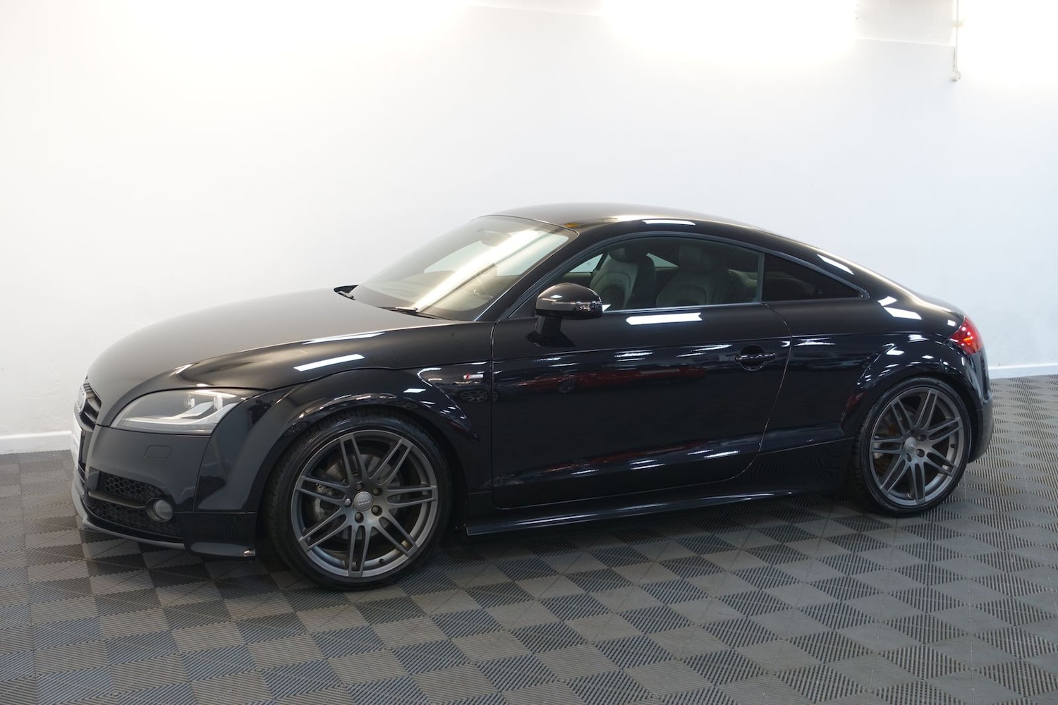 Used Audi TT 2012 for sale - 76888991: Photo 80