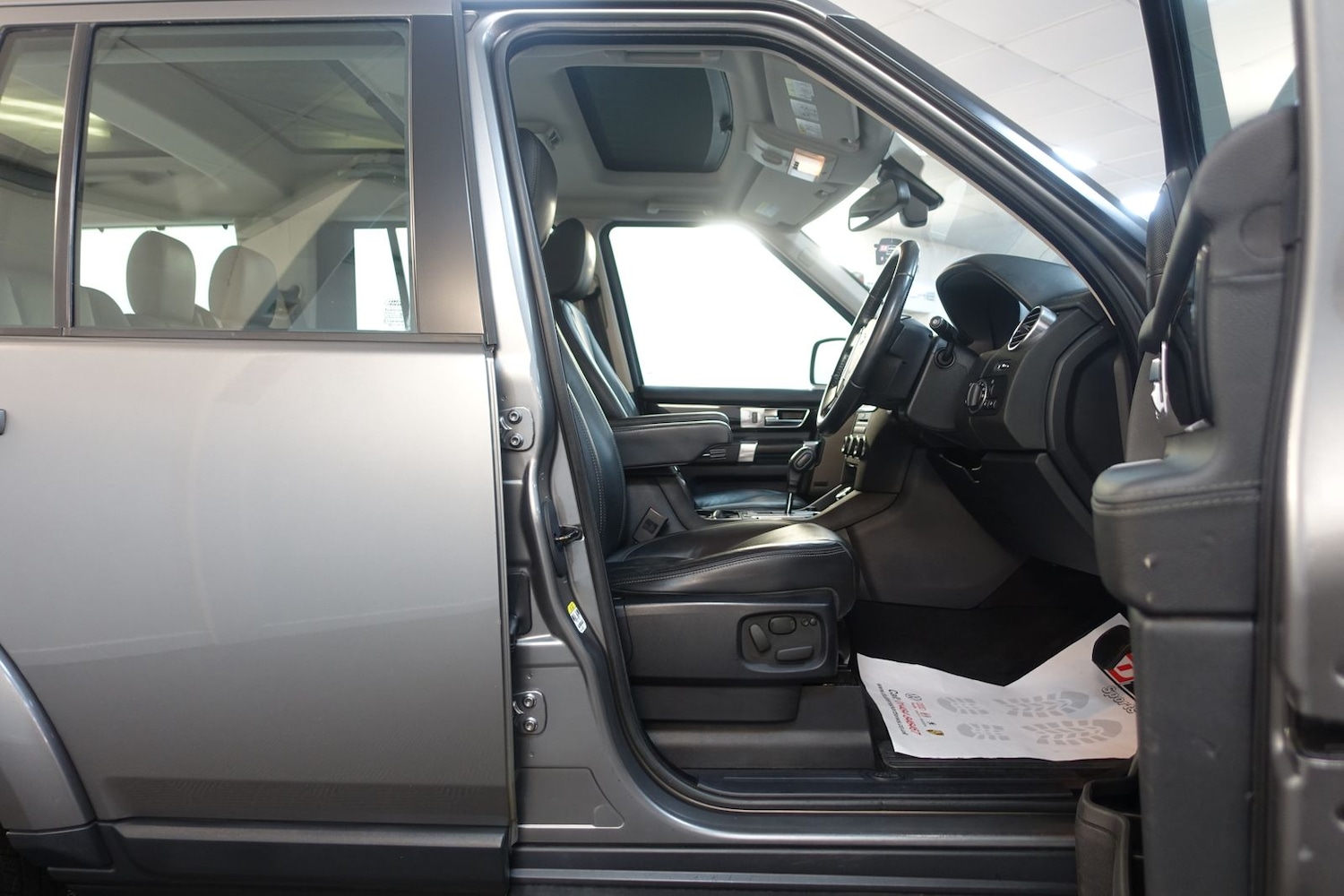 Used Land Rover Discovery 4 2011 for sale - 76232901: Photo 14