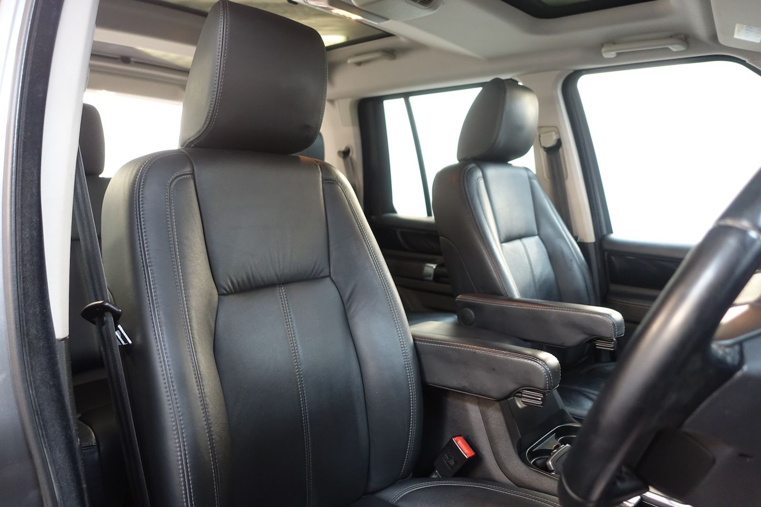 Used Land Rover Discovery 4 2011 for sale - 76232901: Photo 15