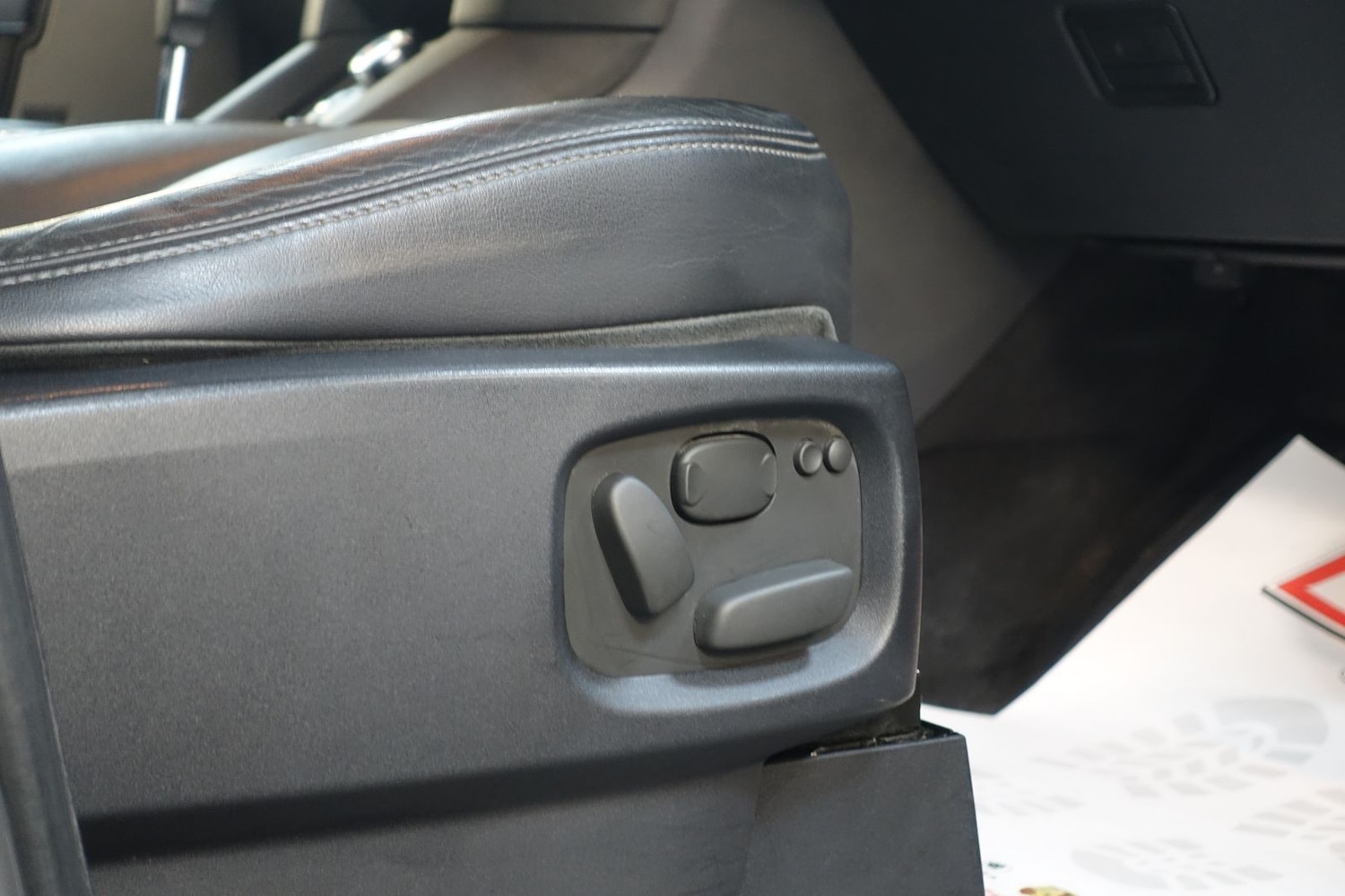 Used Land Rover Discovery 4 2011 for sale - 76232901: Photo 17