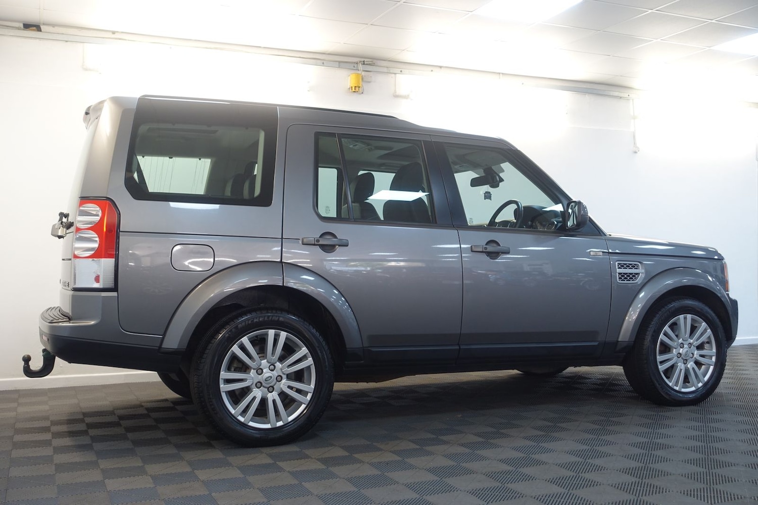 Used Land Rover Discovery 4 2011 for sale - 76232901: Photo 3