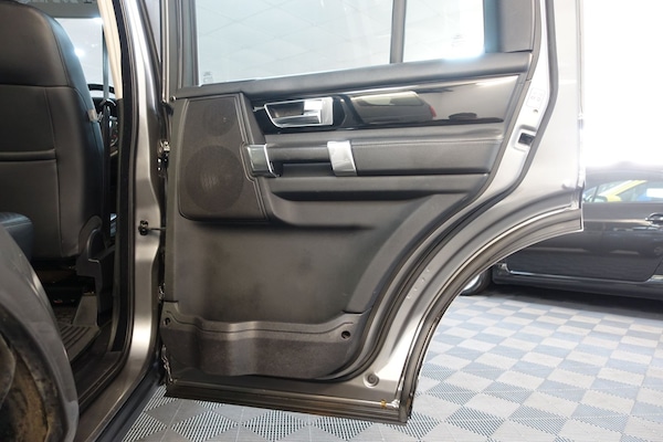 Used Land Rover Discovery 4 2011 for sale - 76232901: Photo 31