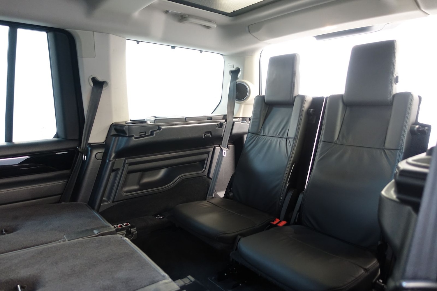 Used Land Rover Discovery 4 2011 for sale - 76232901: Photo 37