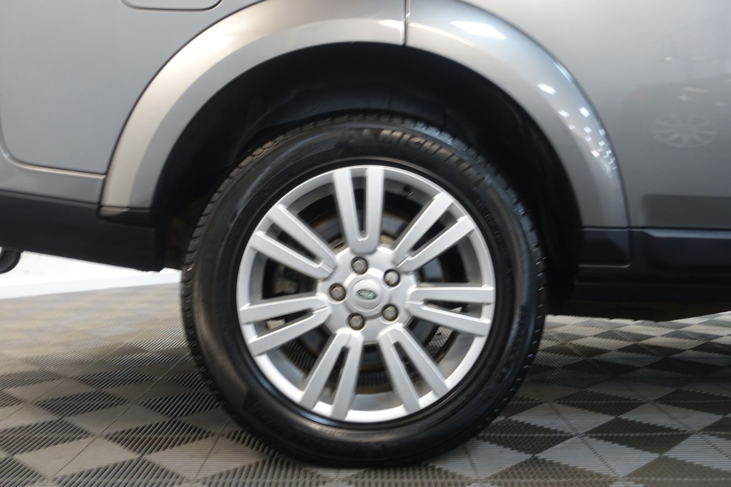 Used Land Rover Discovery 4 2011 for sale - 76232901: Photo 57