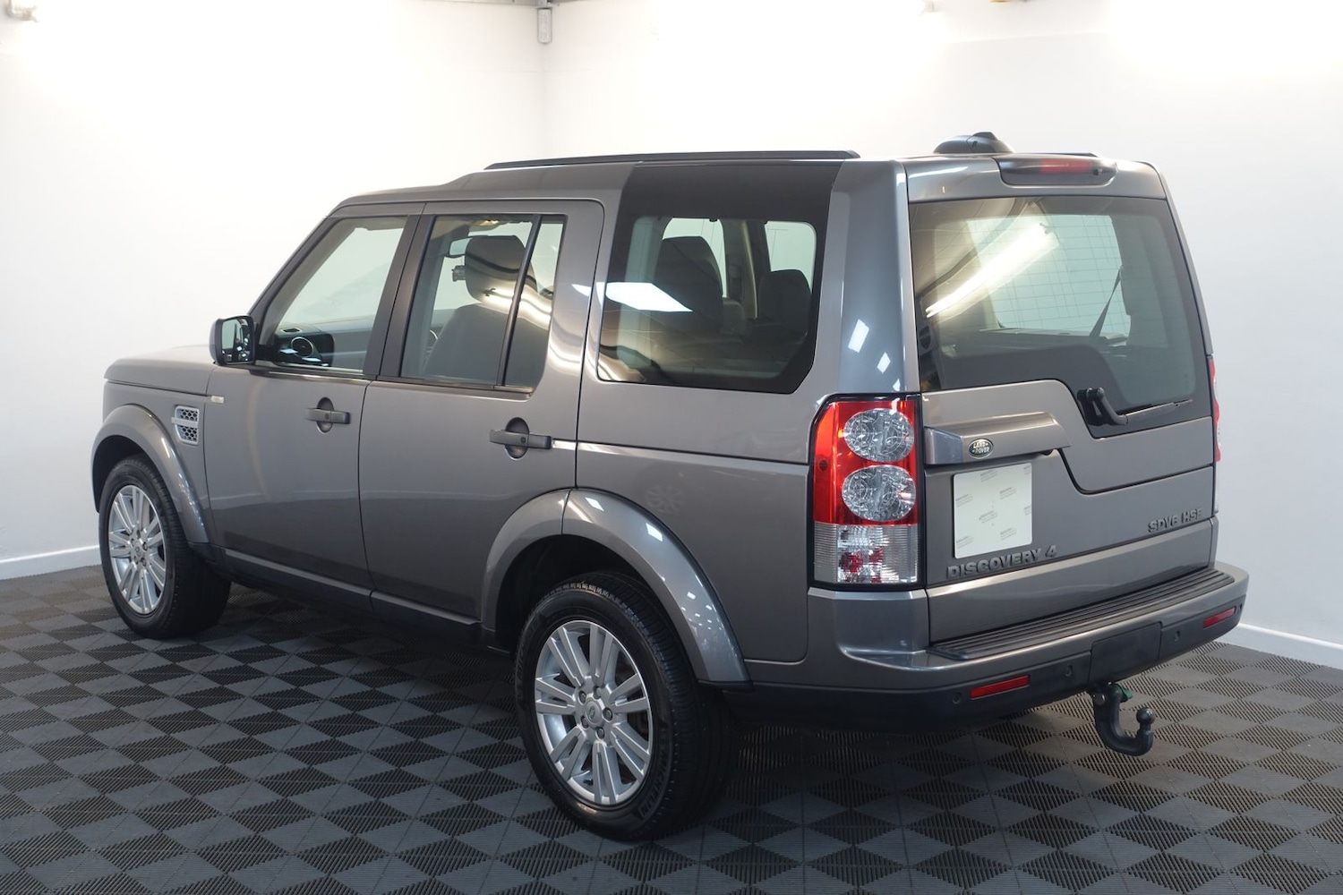 Used Land Rover Discovery 4 2011 for sale - 76232901: Photo 82