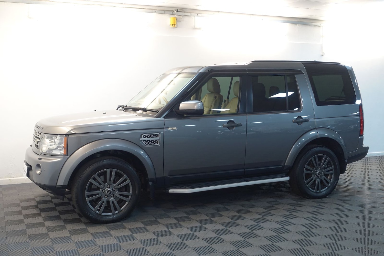 Used Land Rover Discovery 2010 for sale - 77560766: Photo 72
