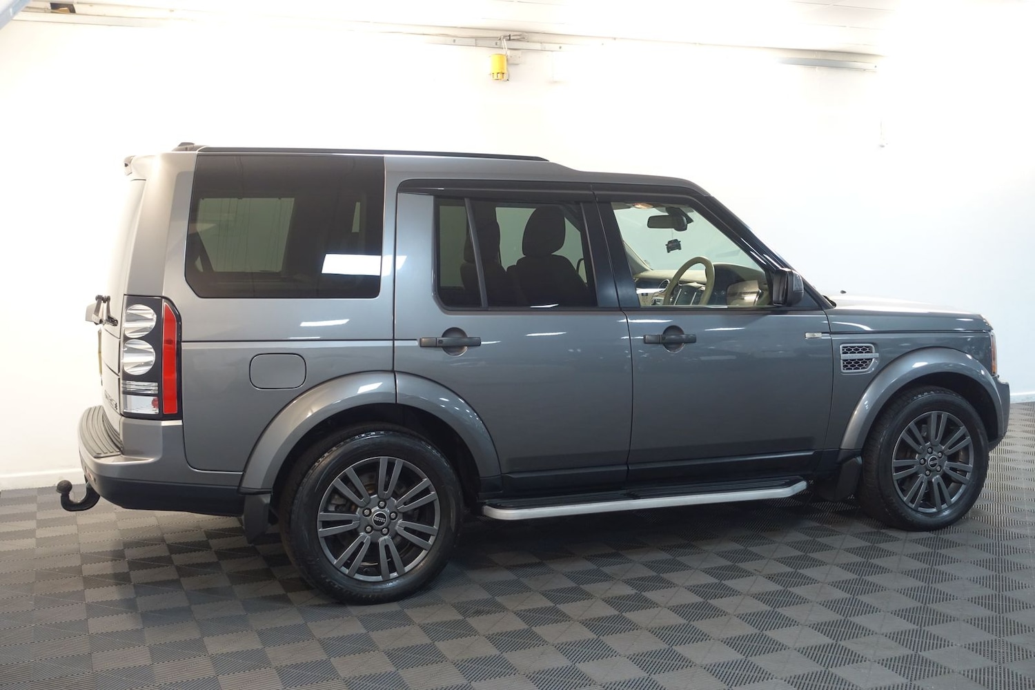 Used Land Rover Discovery 2010 for sale - 77560766: Photo 9