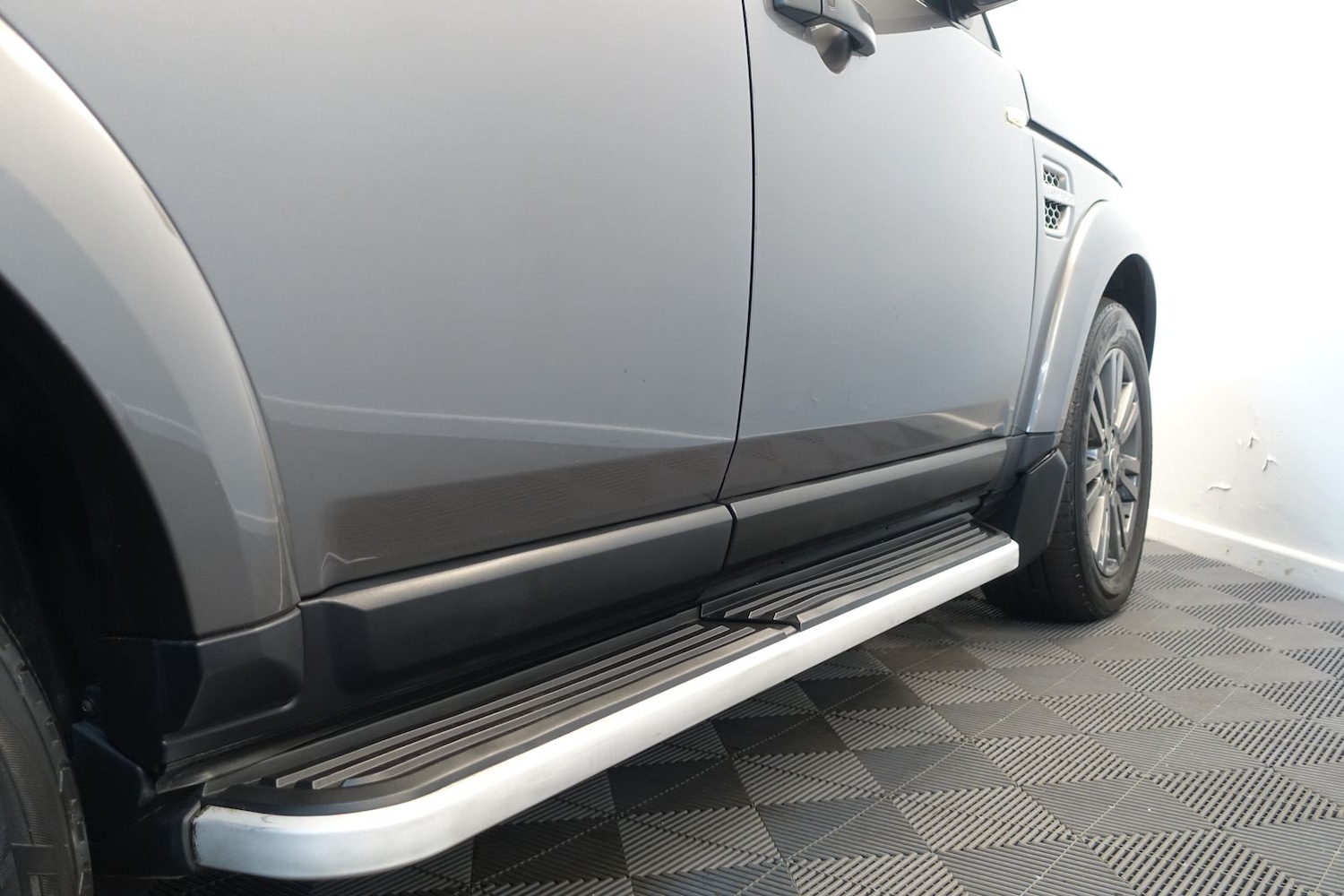 Used Land Rover Discovery 2010 for sale - 77560766: Photo 98