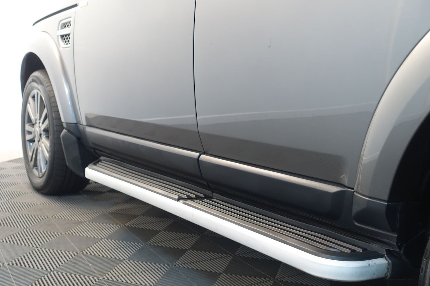 Used Land Rover Discovery 2010 for sale - 77560766: Photo 99