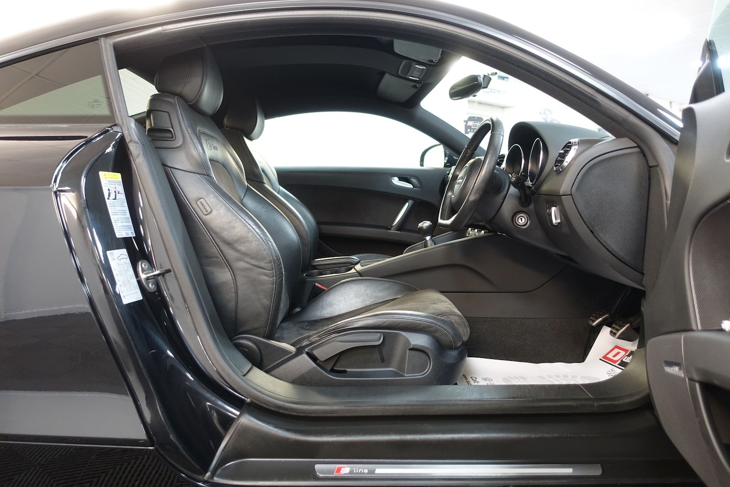 Used Audi TT 2012 for sale - 77102689: Photo 22