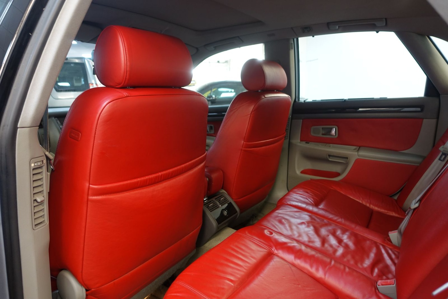 Used Audi S8 2003 for sale - 76410459: Photo 31