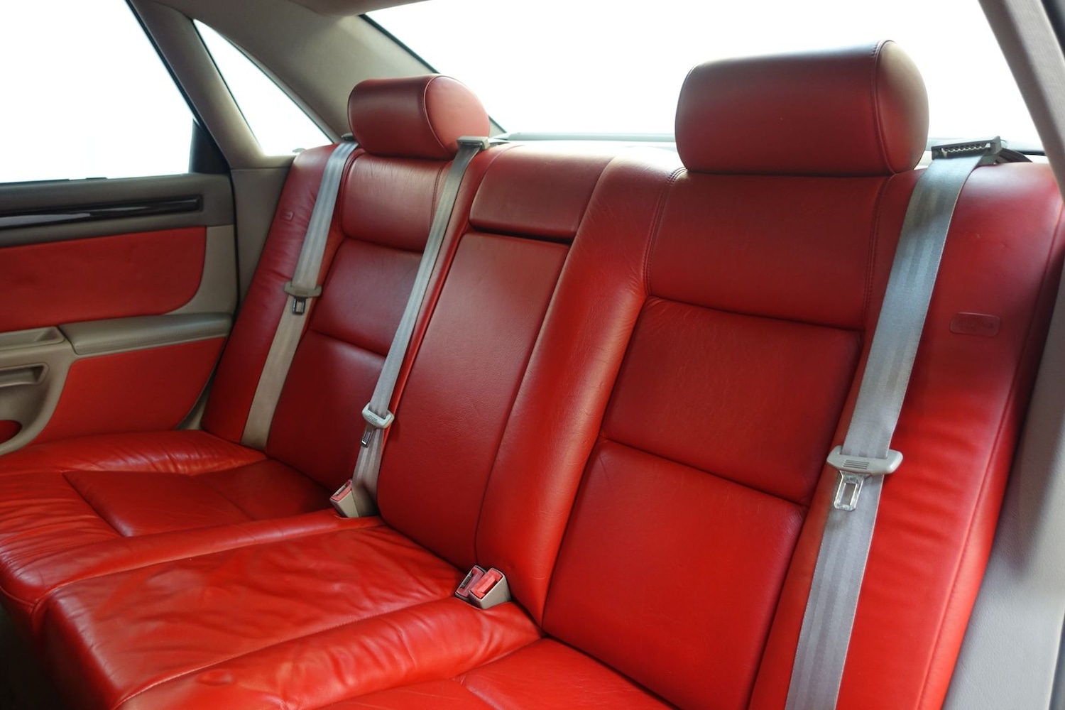 Used Audi S8 2003 for sale - 76410459: Photo 32