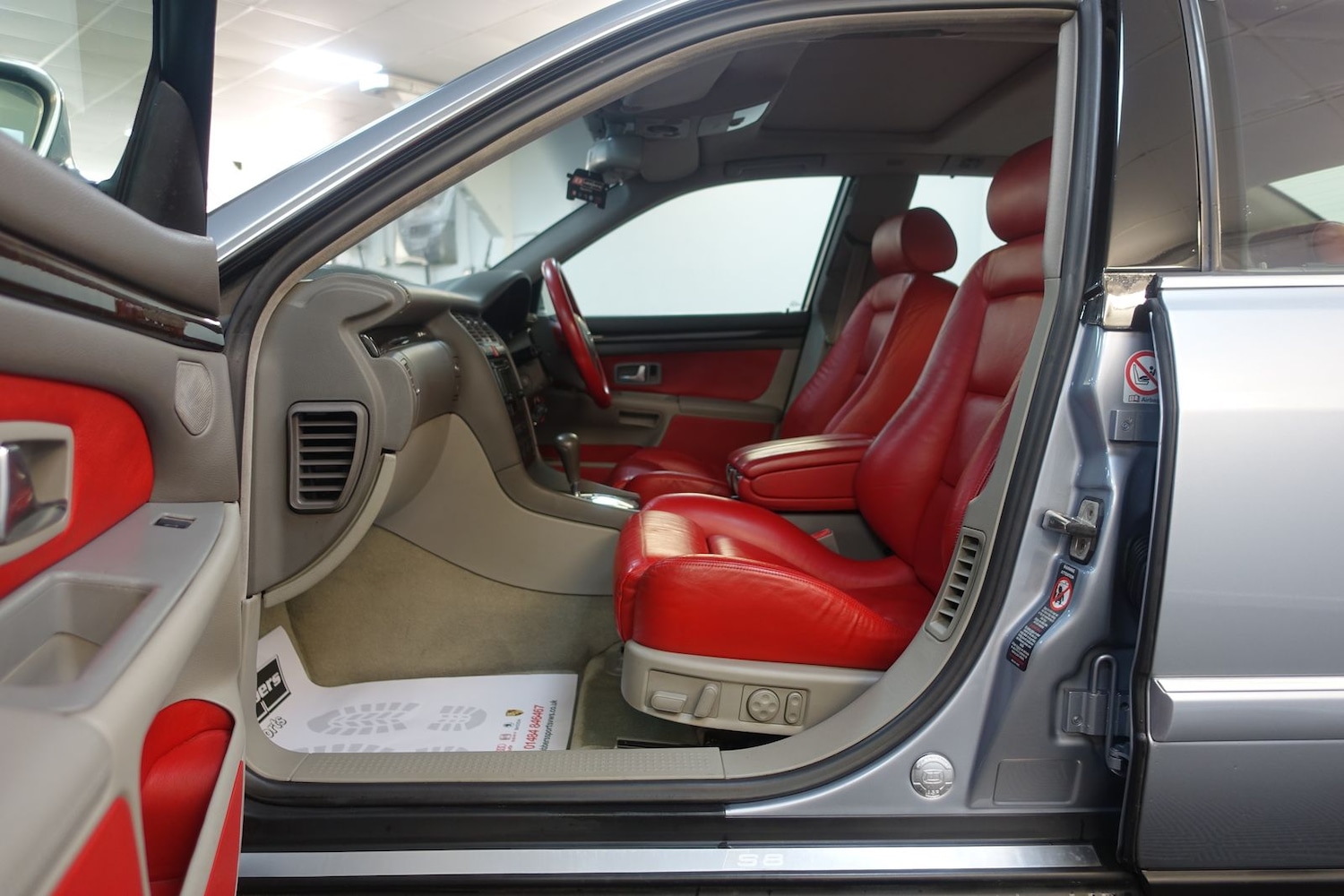 Used Audi S8 2003 for sale - 76410459: Photo 35