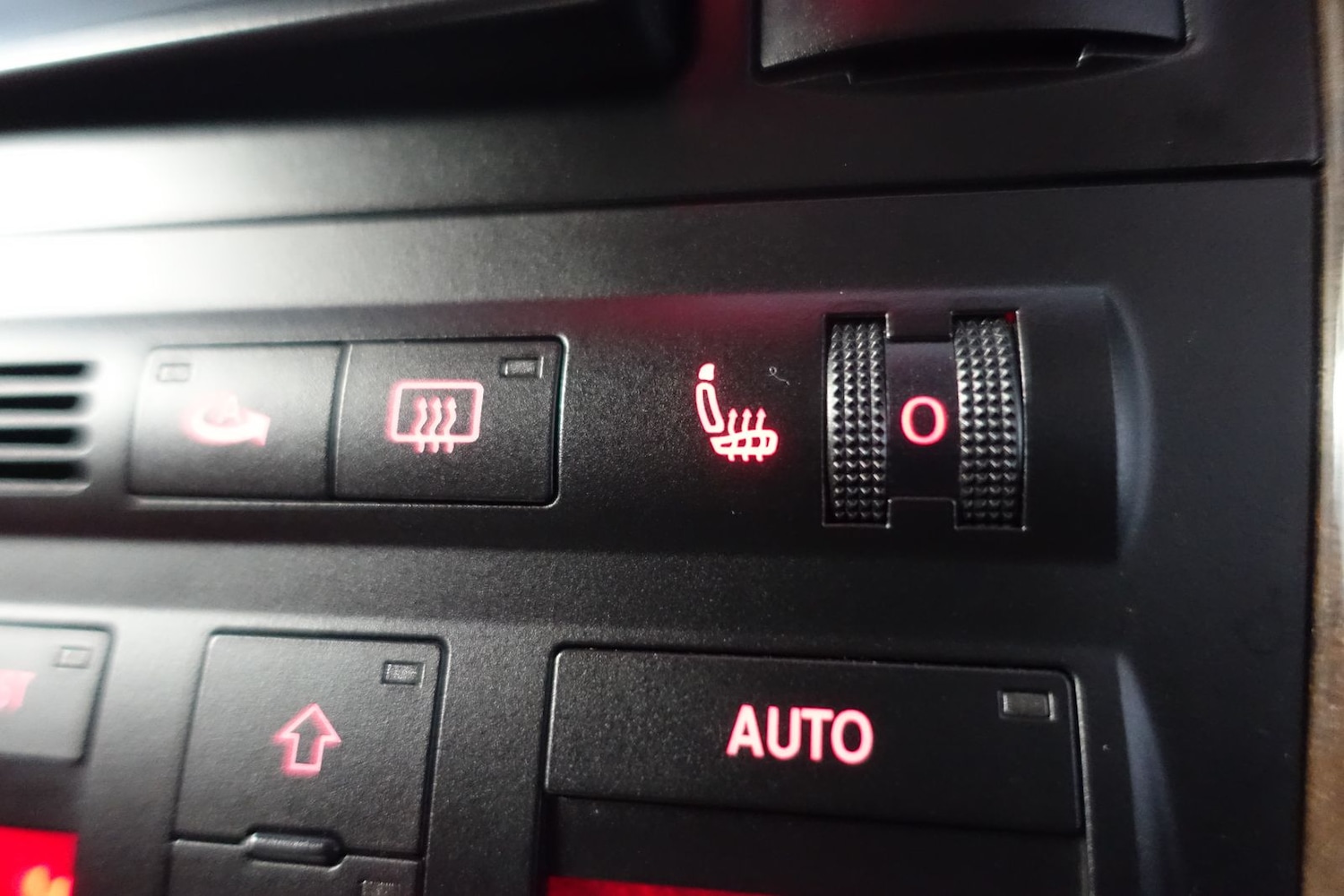 Used Audi S8 2003 for sale - 76410459: Photo 45