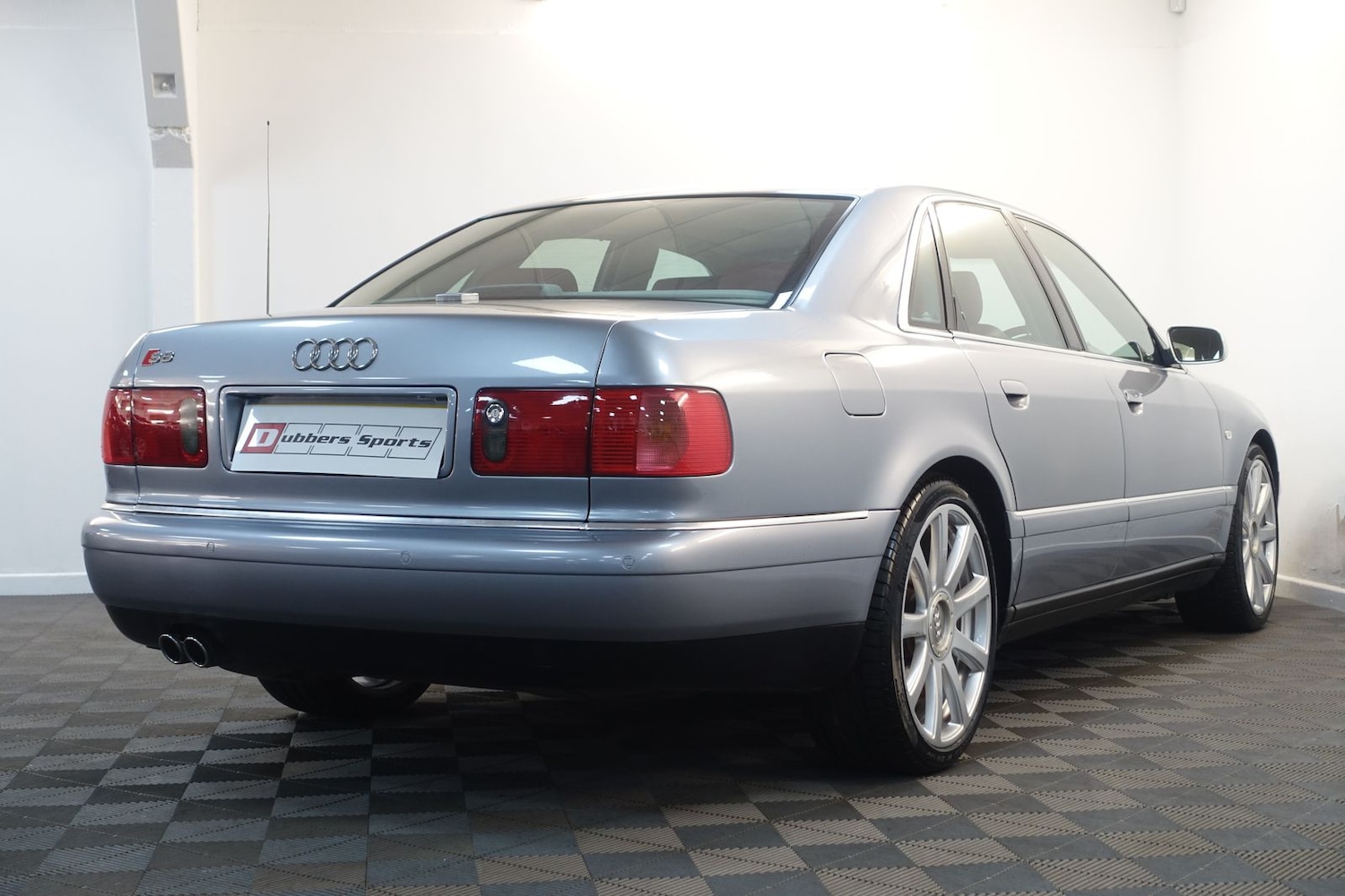 Used Audi S8 2003 for sale - 76410459: Photo 6