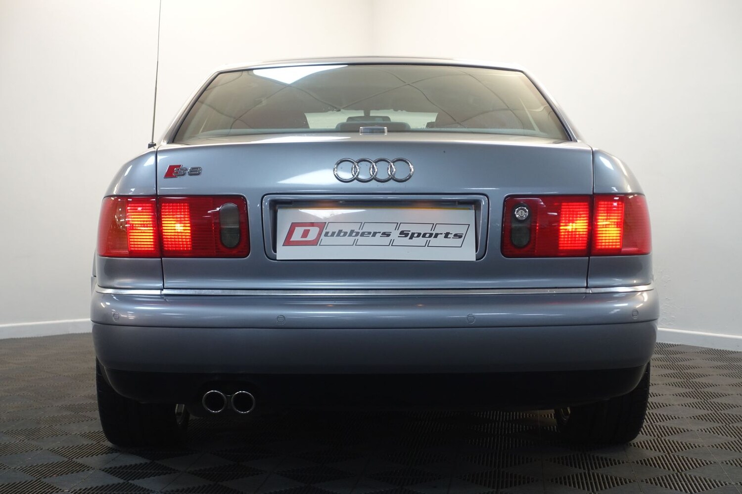 Used Audi S8 2003 for sale - 76410459: Photo 85
