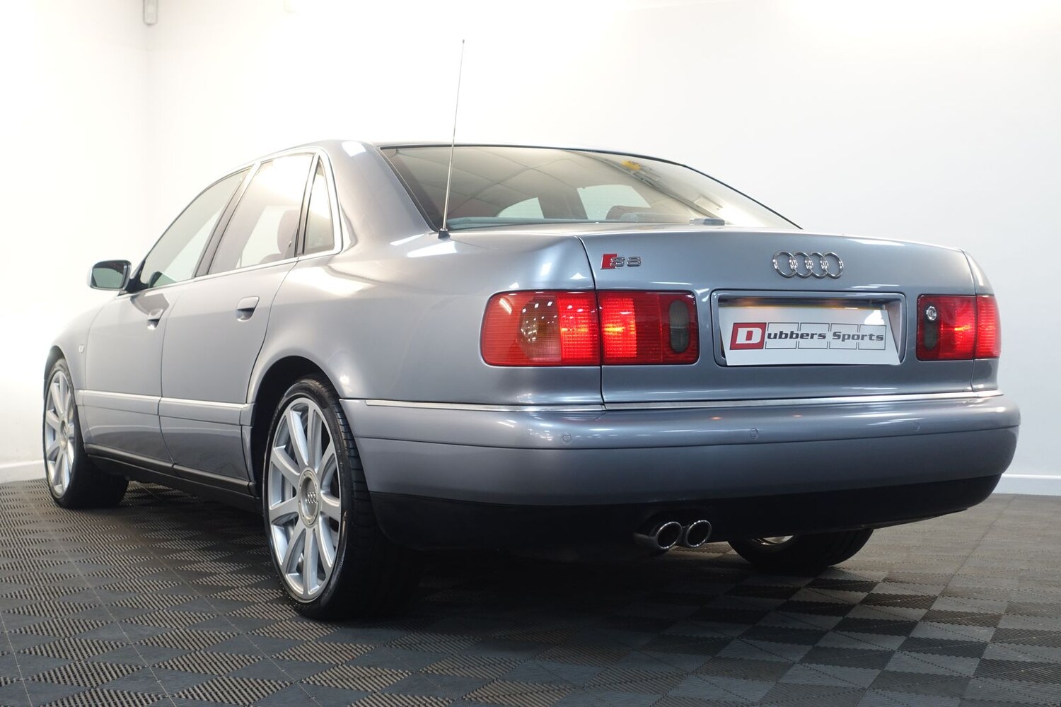 Used Audi S8 2003 for sale - 76410459: Photo 88
