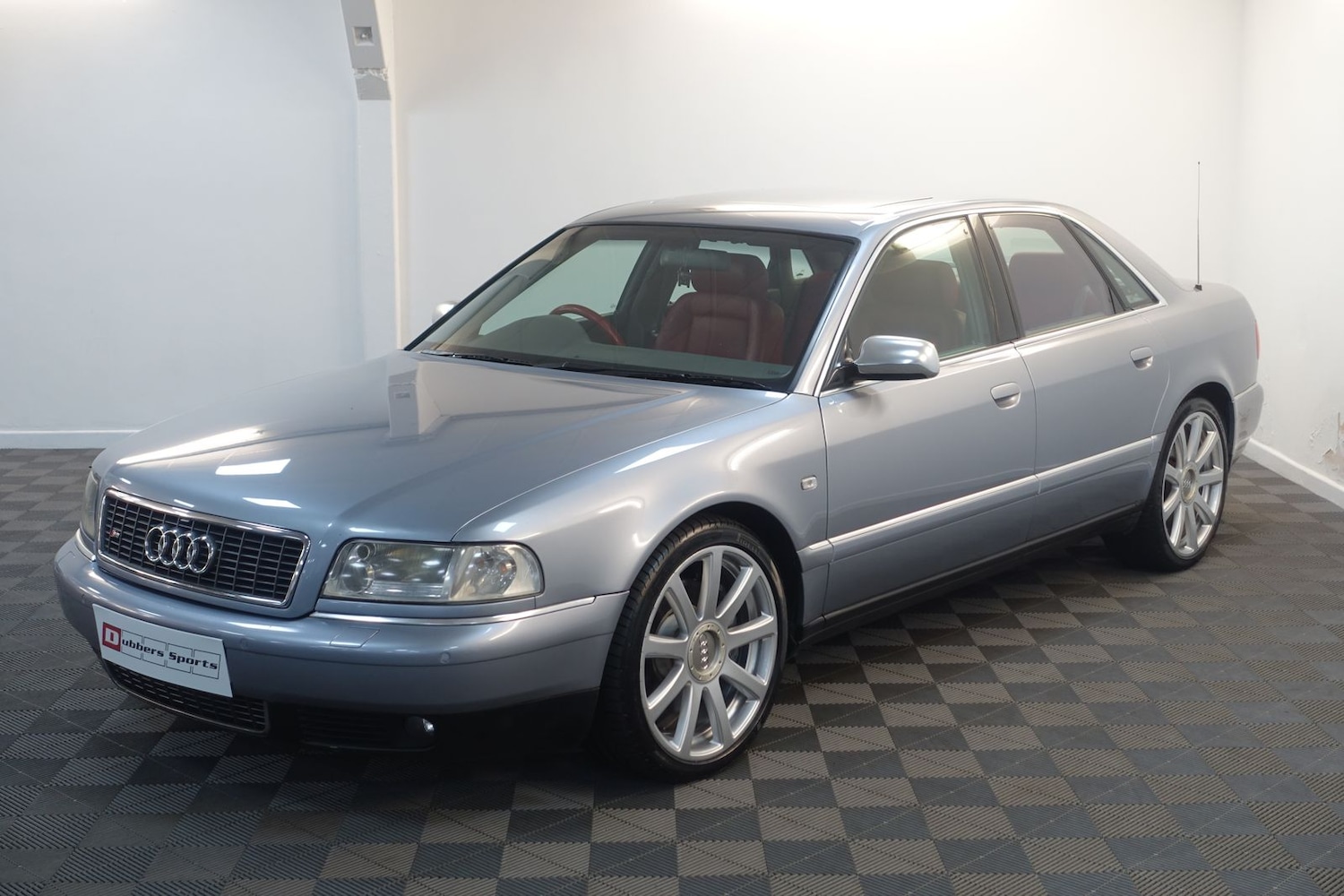 Used Audi S8 2003 for sale - 76410459: Photo 92