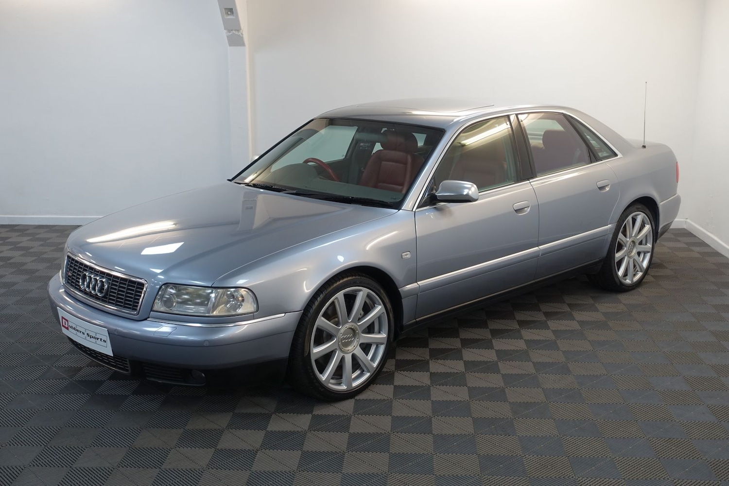 Used Audi S8 2003 for sale - 76410459: Photo 98