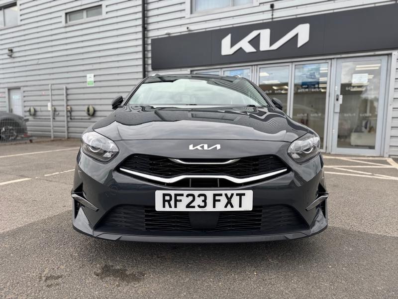 Used Kia Ceed 2023 for sale - 76290223: Photo 2
