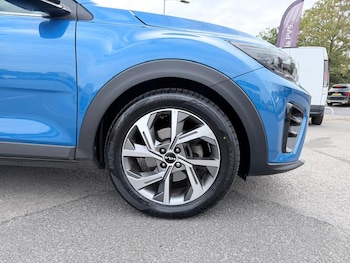 Used Kia Stonic 2024 for sale - 79476600: Photo