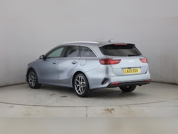 Used Kia Ceed 2025 for sale - 78760403: Photo