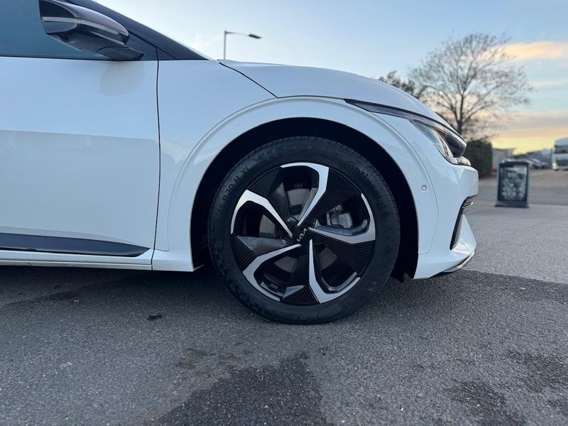 Used Kia EV6 2024 for sale - 76703153: Photo 3