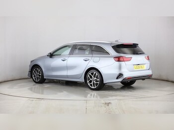 Used Kia Ceed 2025 for sale - 76844895: Photo