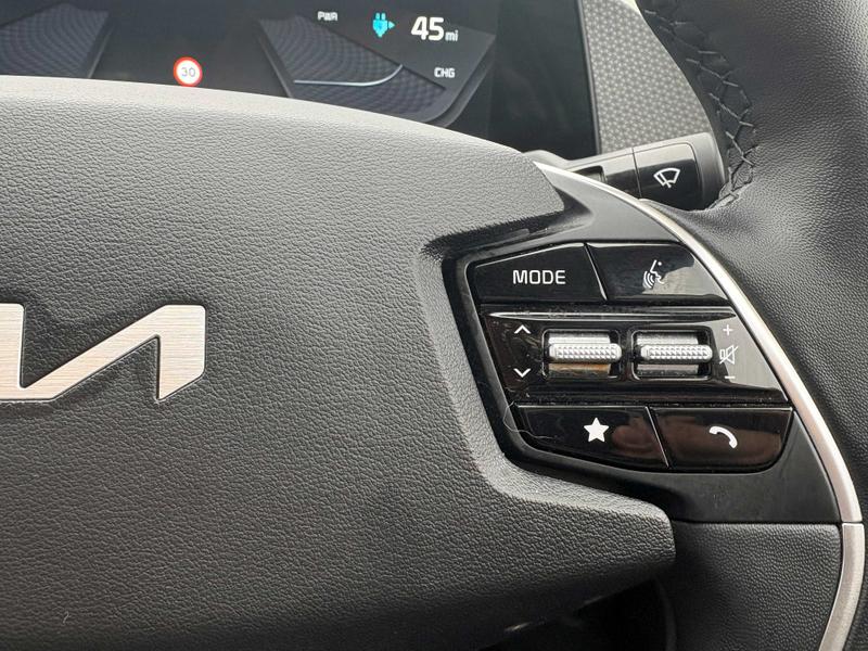 Used Kia EV6 2023 for sale - 76949047: Photo 13