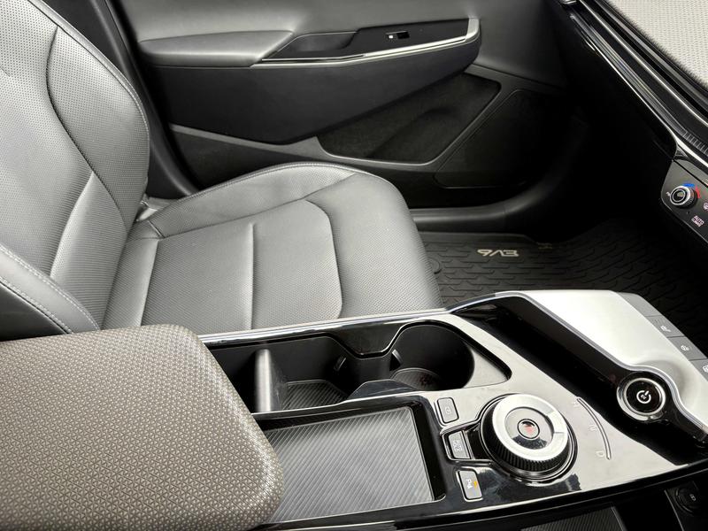 Used Kia EV6 2023 for sale - 76949047: Photo 18