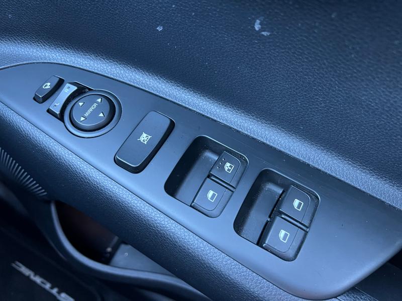 Used Kia Stonic 2023 for sale - 77079586: Photo 17