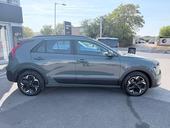 Used Kia Niro 2024 for sale - 79429626: Photo