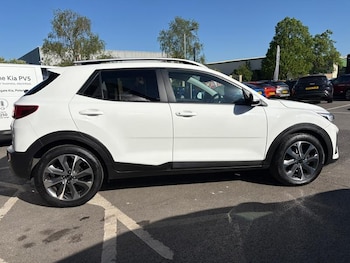 Used Kia Stonic 2019 for sale - 78476816: Photo