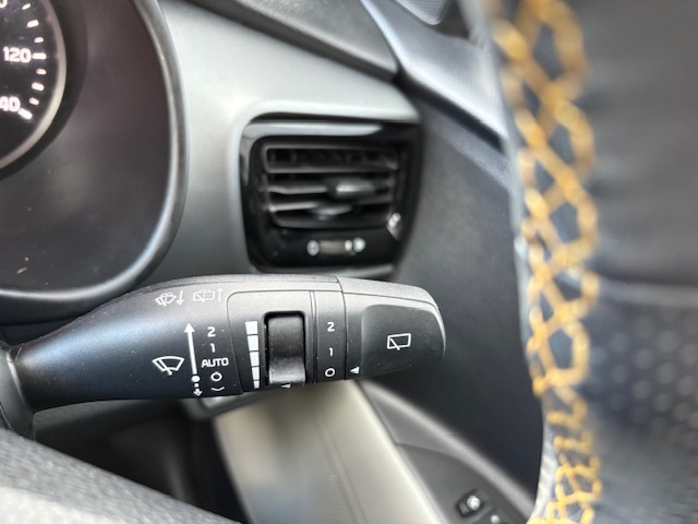 Used Kia Stonic 2023 for sale - 77691529: Photo 20