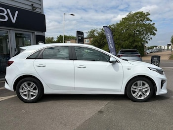 Used Kia Ceed 2022 for sale - 78505804: Photo