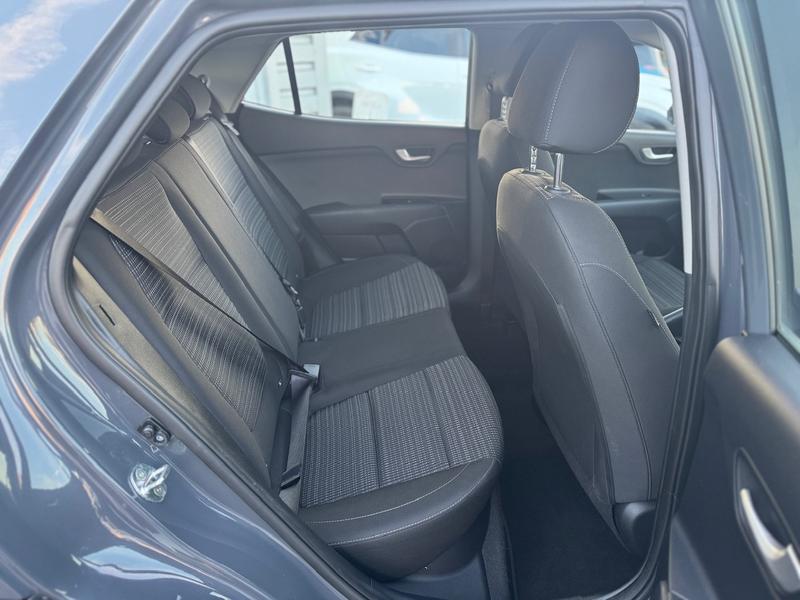 Used Kia Stonic 2022 for sale - 76580720: Photo 13