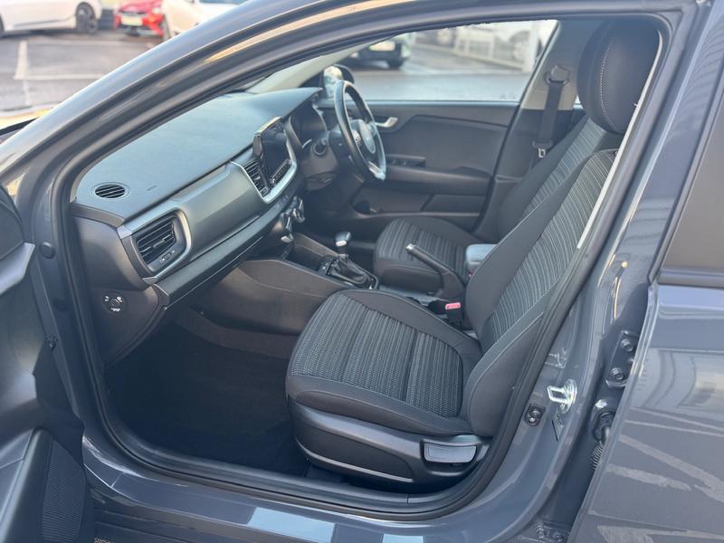 Used Kia Stonic 2022 for sale - 76580720: Photo 22