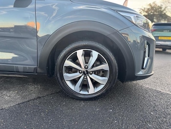 Used Kia Stonic 2022 for sale - 76580720: Photo