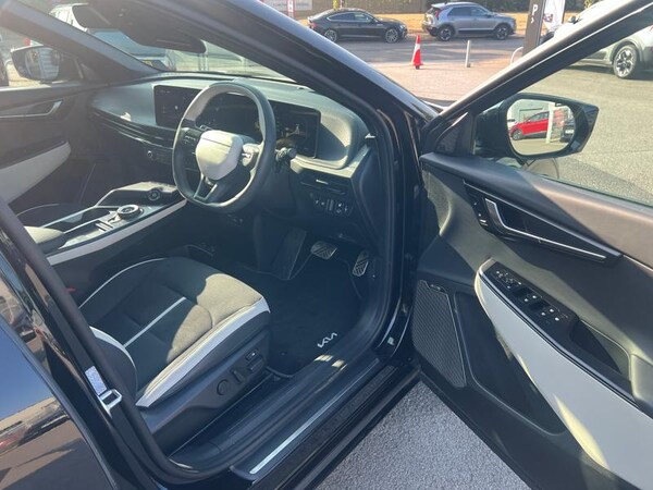Used Kia EV6 2024 for sale - 75498739: Photo 9