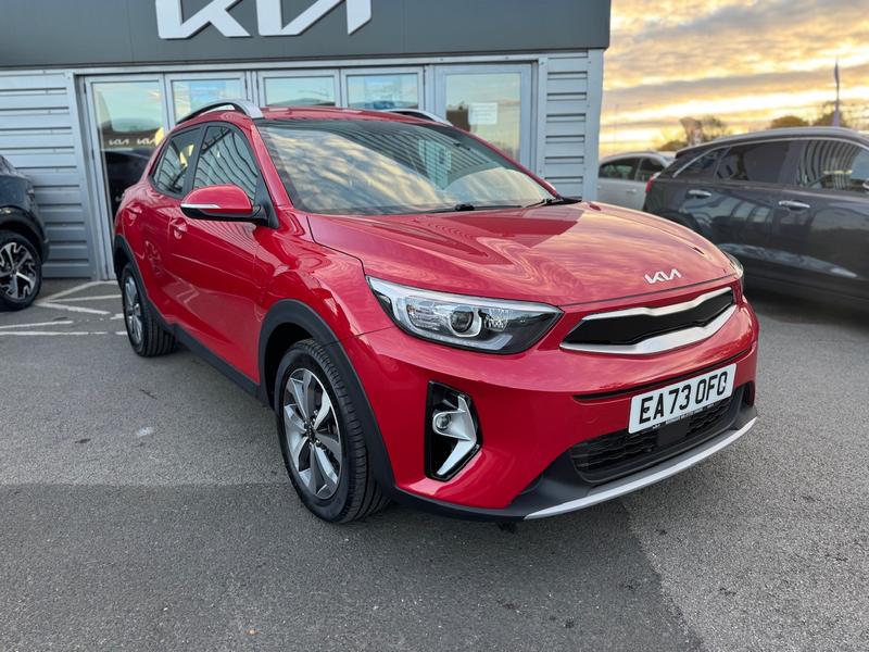 Used Kia Stonic 2023 for sale - 76355507: Photo 1