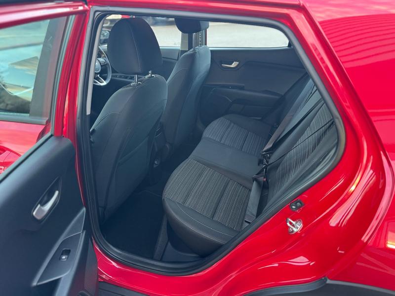 Used Kia Stonic 2023 for sale - 76355507: Photo 13