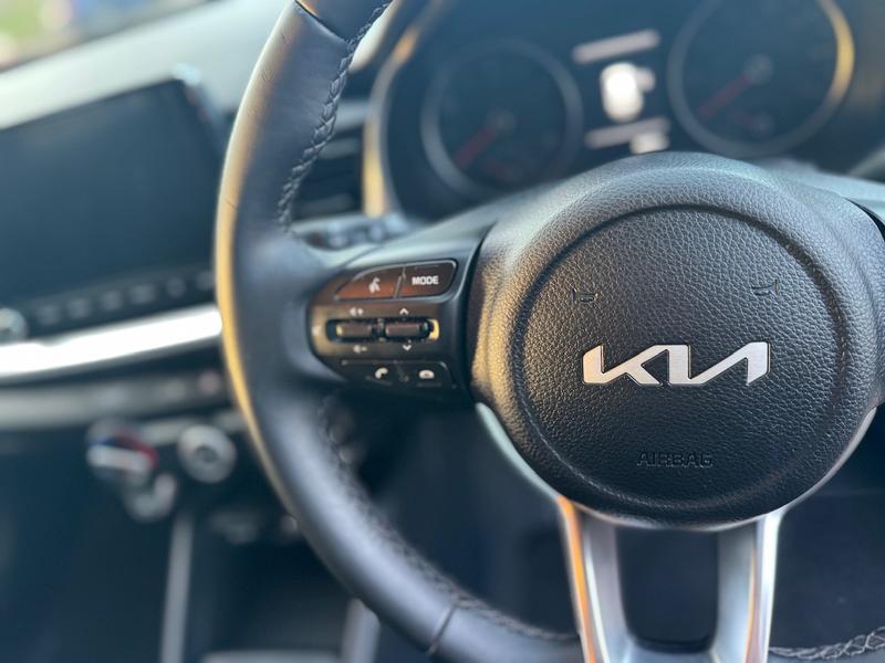 Used Kia Stonic 2023 for sale - 76355507: Photo 19