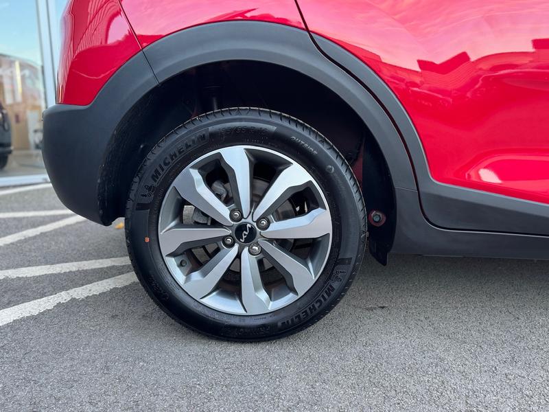 Used Kia Stonic 2023 for sale - 76355507: Photo 5