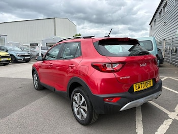Used Kia Stonic 2023 for sale - 78604789: Photo