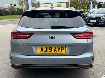 Used Kia Ceed 2019 for sale - 76026325: Photo